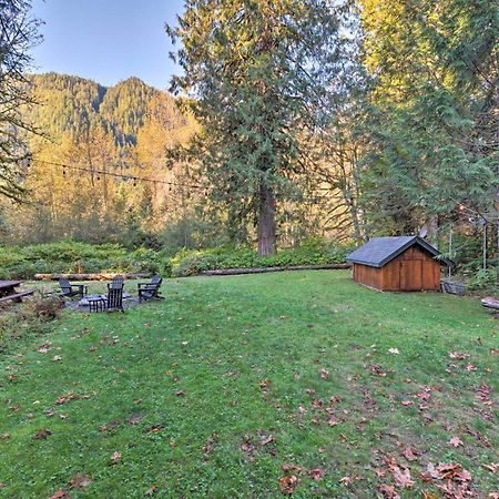 Riverfront Gold Bar Log Cabin Near Stevens Pass! Luaran gambar