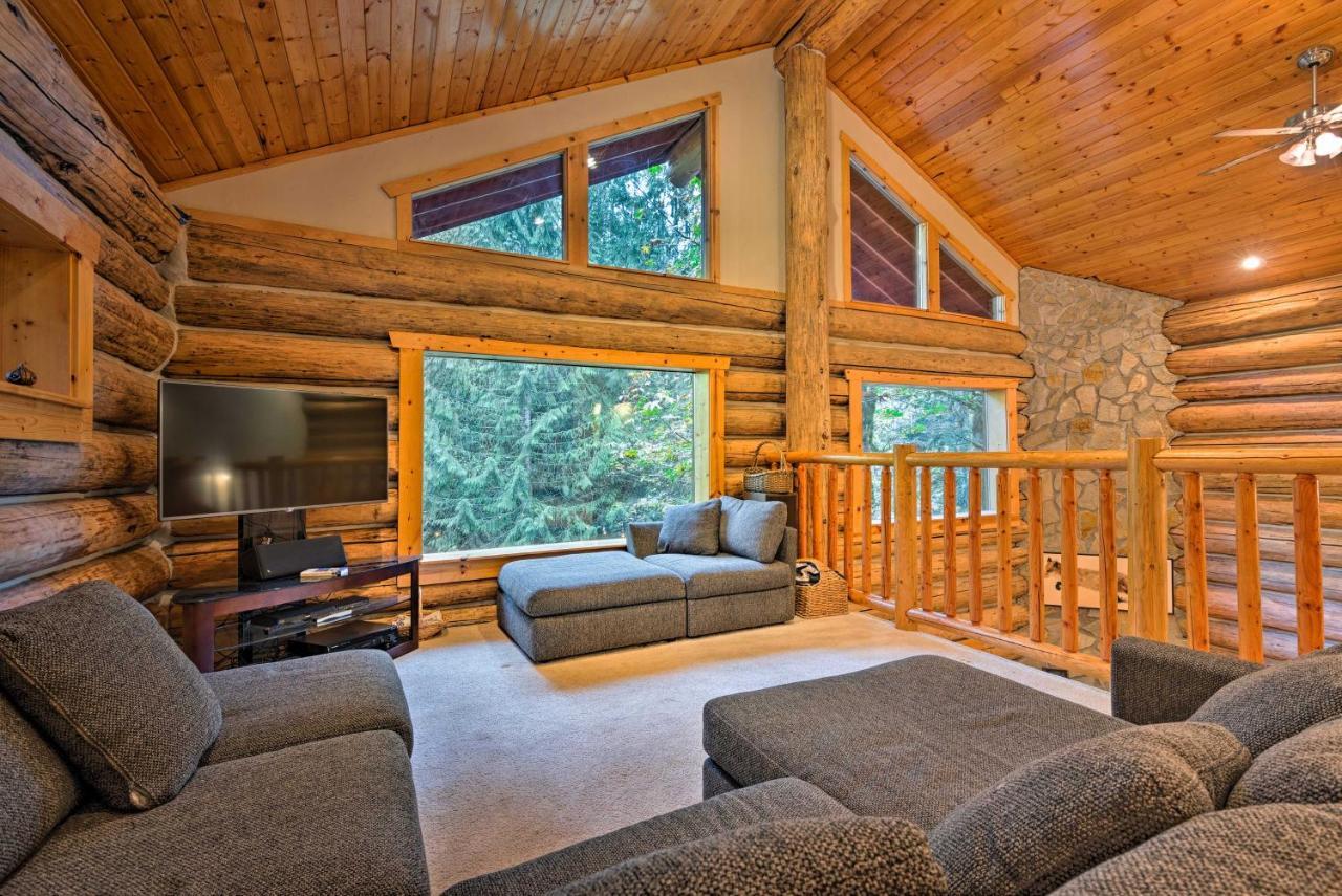 Riverfront Gold Bar Log Cabin Near Stevens Pass! Luaran gambar