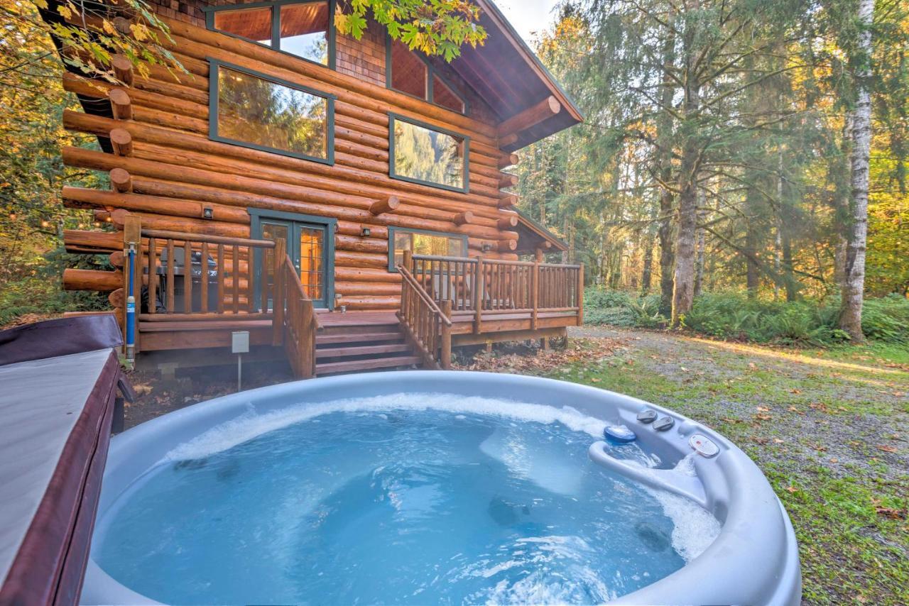 Riverfront Gold Bar Log Cabin Near Stevens Pass! Luaran gambar